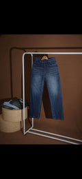Women's Straight Fit Jeans